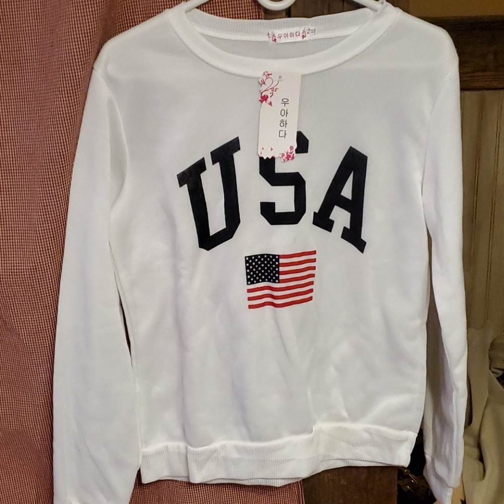 Sweatshirt